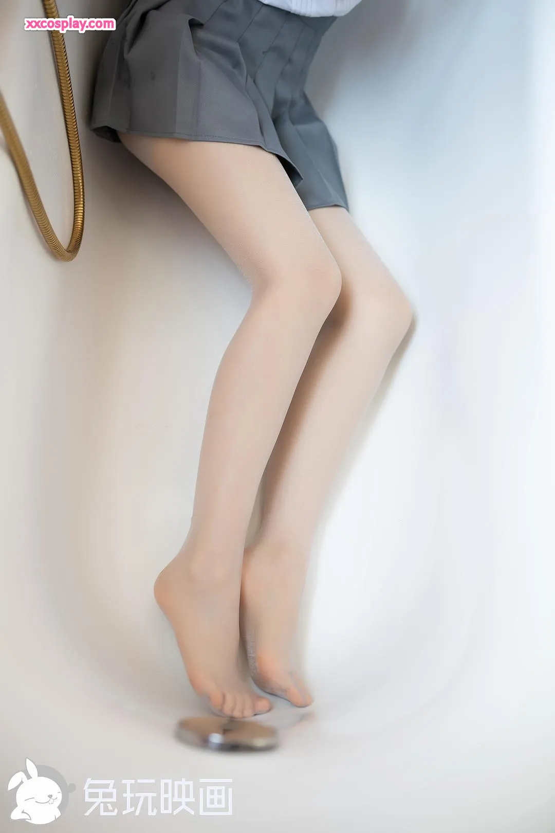 兔玩映画：浴缸里的小细腿